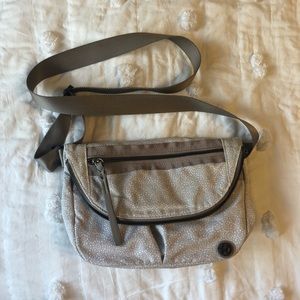 Festival Bag II - Freckle Flower Dune White